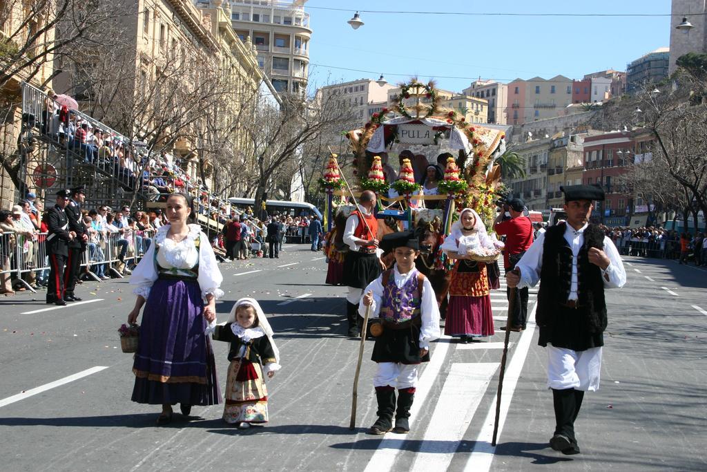Affittacamere Miri Κάλιαρι Δωμάτιο φωτογραφία